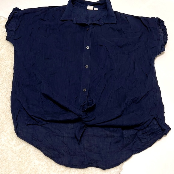 Old Navy Tie Knot Navy Linen Blend Button Down with Pleated Back Top - Picture 4 of 12